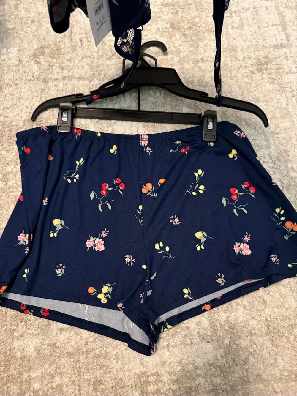 Joyspun Floral Lace-Trim Navy Pajama top with Matching Shorts size XL-NWT